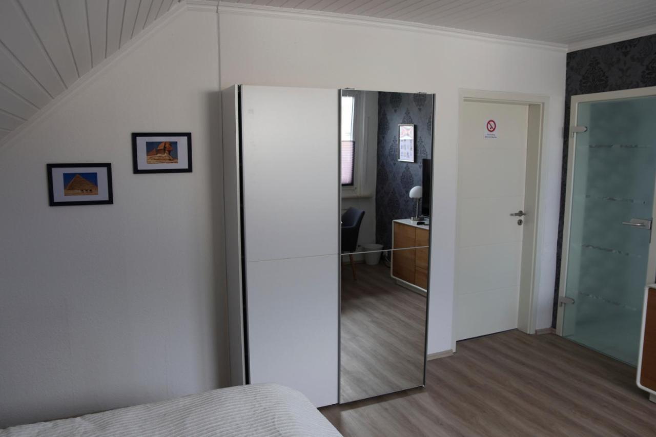 Privatzimmer Mit Eigenem Bad Und Kueche Burgwedel  Exterior photo
