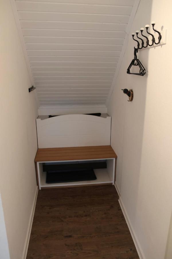 Privatzimmer Mit Eigenem Bad Und Kueche Burgwedel  Exterior photo