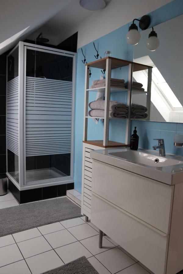 Privatzimmer Mit Eigenem Bad Und Kueche Burgwedel  Exterior photo